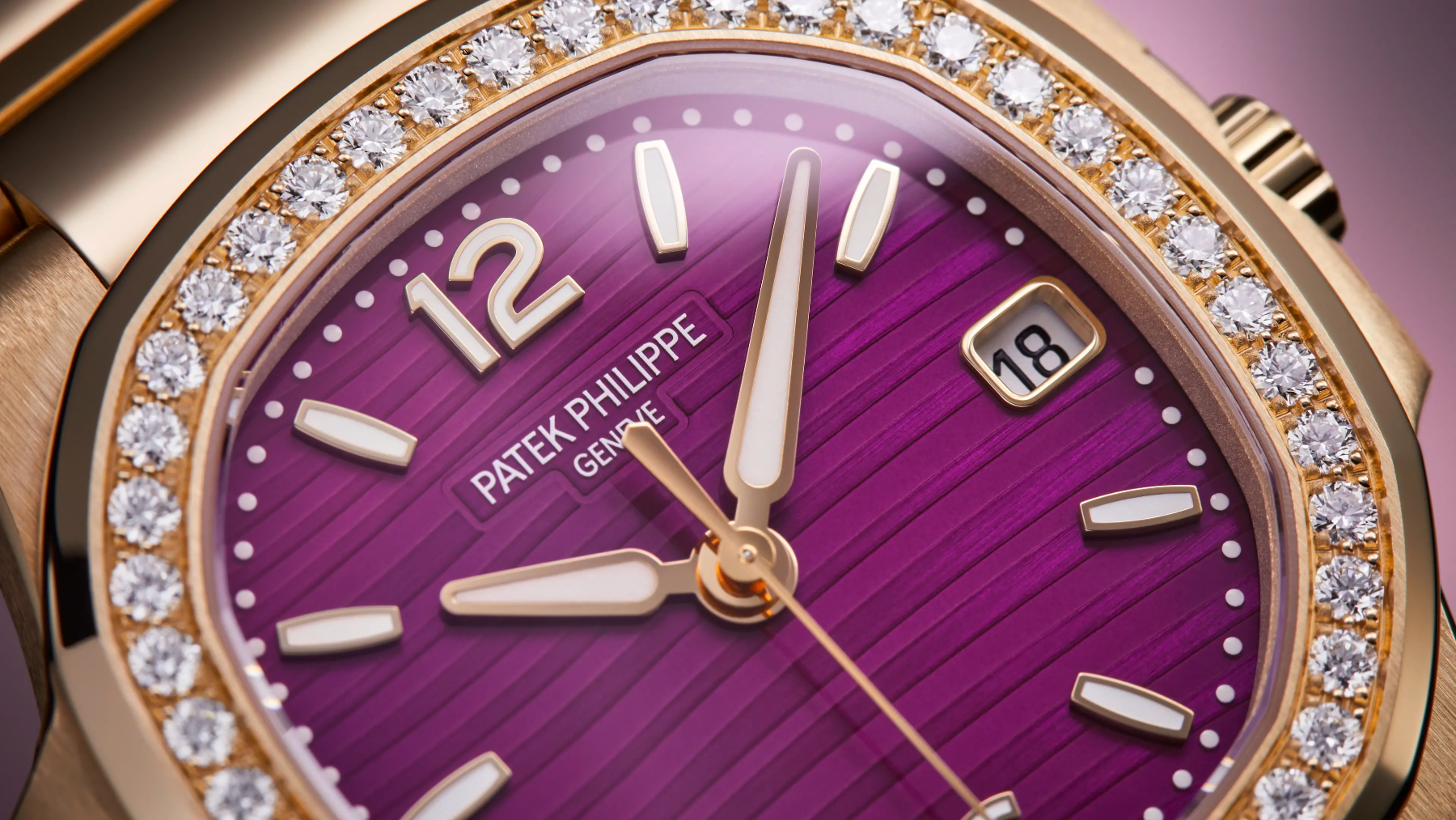 Patek Philippe Date. Central Seconds. 7010R-013 — Image 2