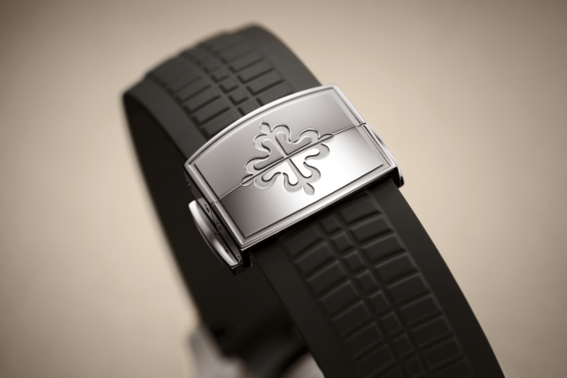 Patek Philippe Date. Sweep seconds. 5167A-001 — Image 6