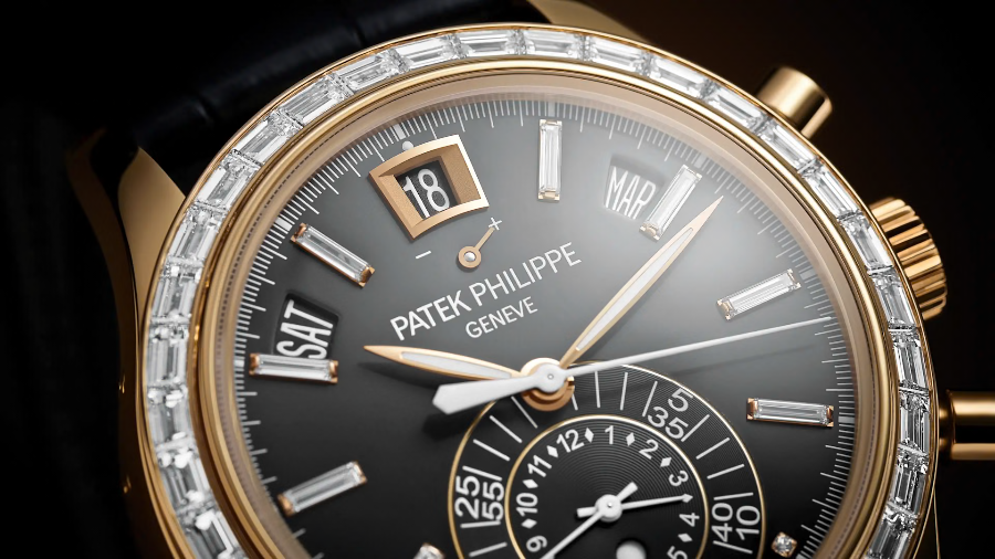 Patek Philippe Complications Annual Calendar Chronograph — gedragen