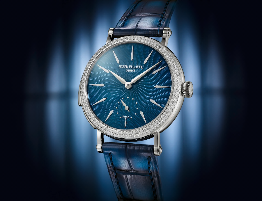 Patek Philippe Ladies First Minute Repeater — gedragen
