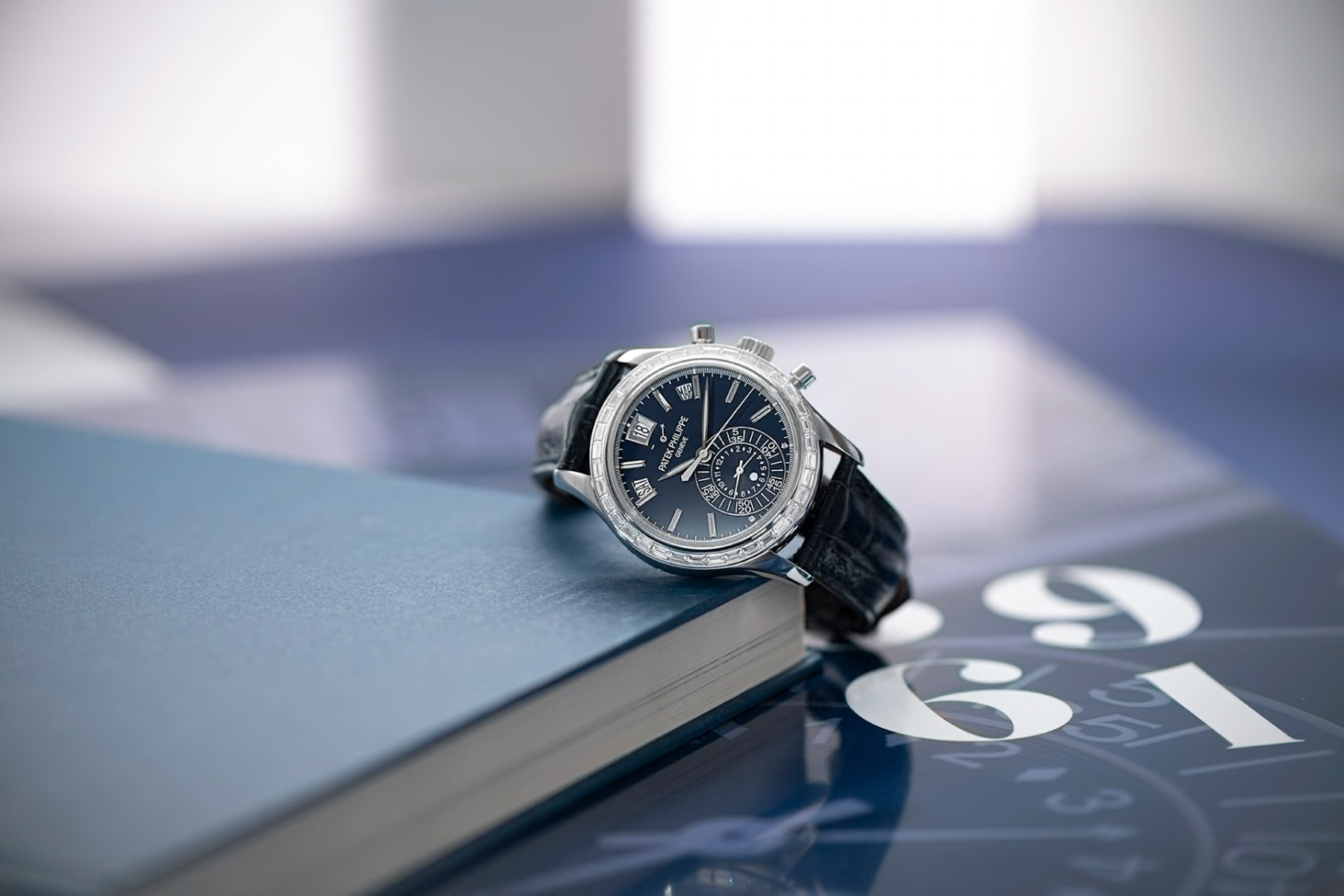 Patek Philippe Complications Annual Calendar Chronograph — sfeerbeeld
