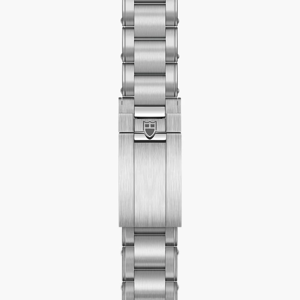 Tudor Black Bay Pro M79470-0004 — Image 2
