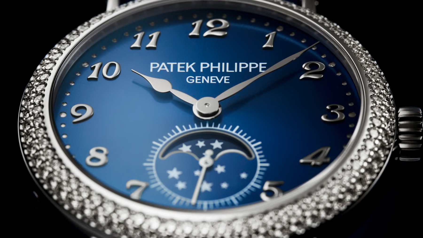 Patek Philippe Moon Phases 7121/200G-001 — Image 4